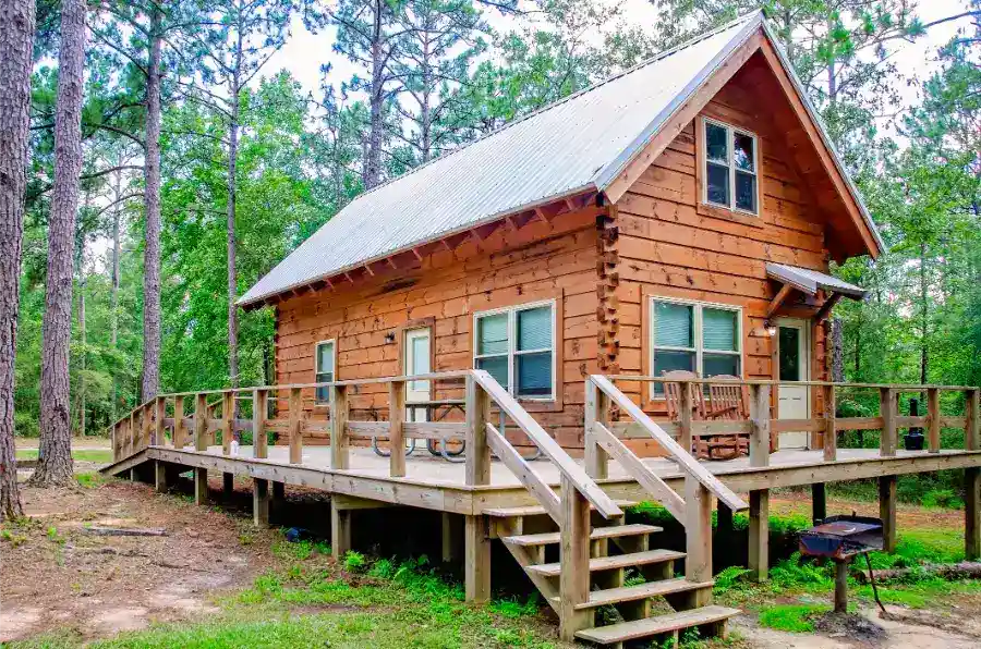 Shed Removal Service for Siding Contractor Projects in Huron, OH Shed Removal Service for Siding Contractor Projects in Huron, OH